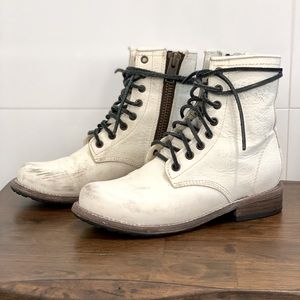 Manchester combat boots by Freebird by Steven